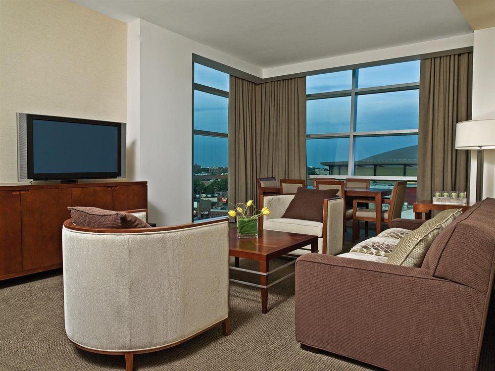 Готель The Westin Memphis Beale Street Номер фото