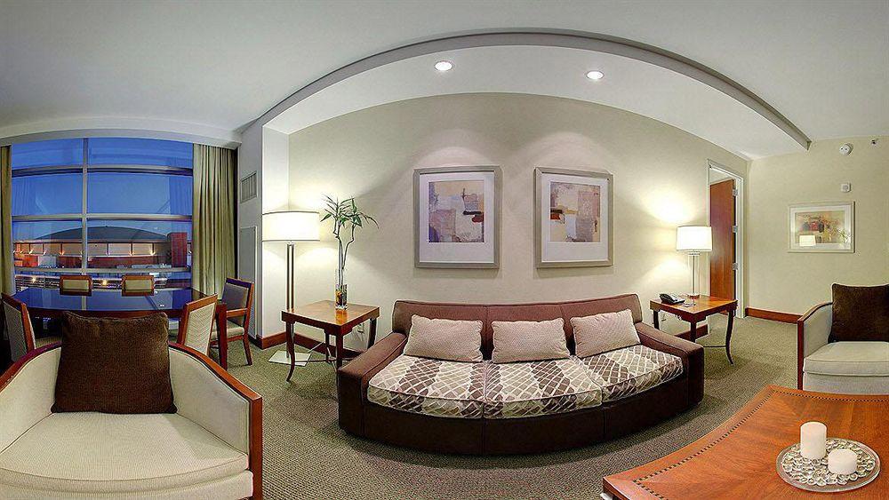 Готель The Westin Memphis Beale Street Екстер'єр фото
